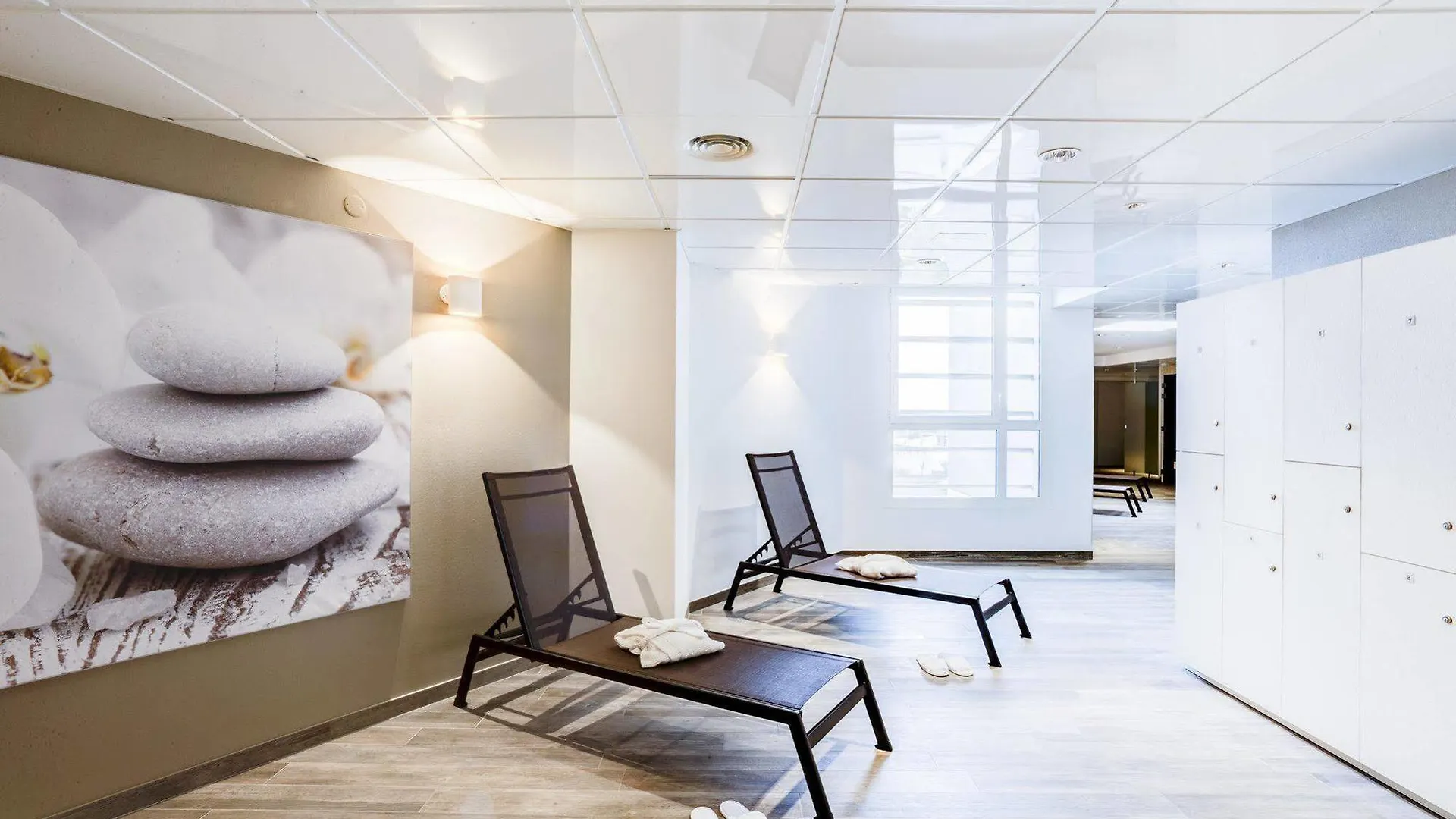 Hotel Parkest Genas 3*,  France