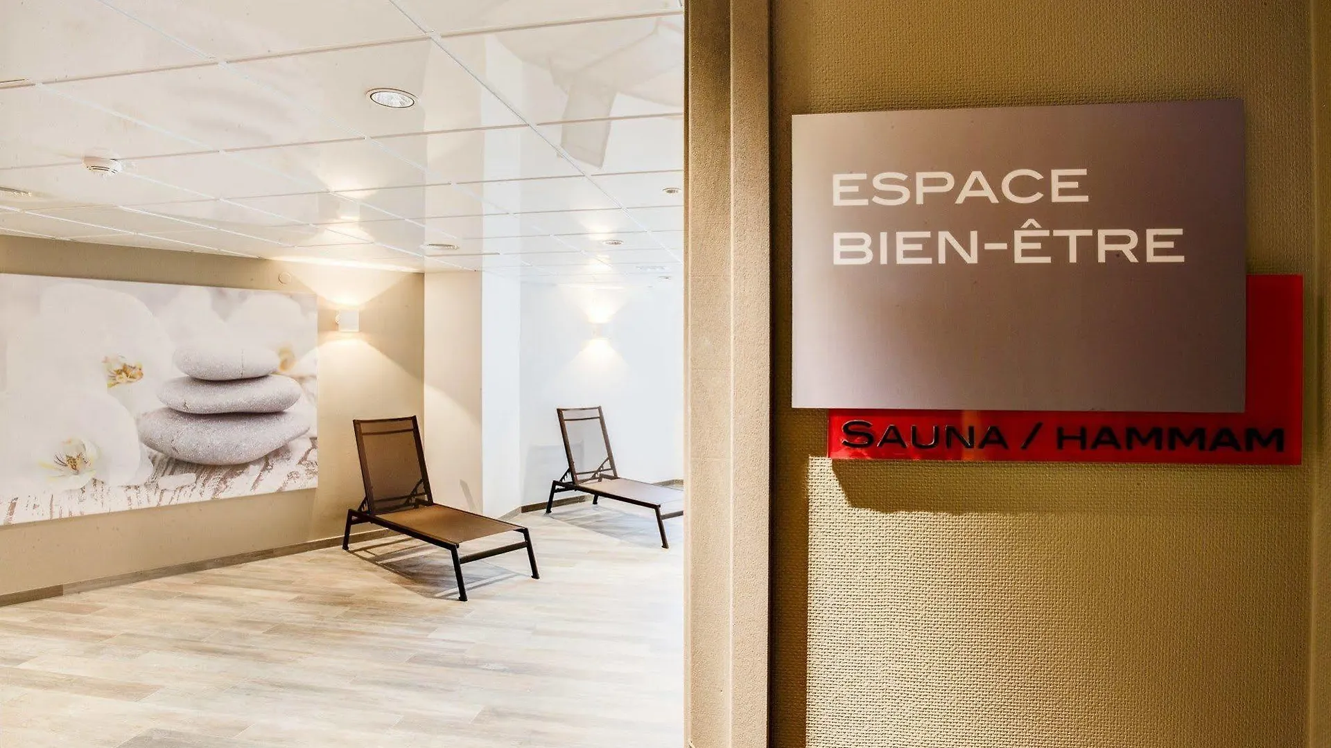Hôtel ParKest Genas Hotel