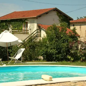 Bed & Breakfast D'hotes- Le Pre Aux Anes, Albon