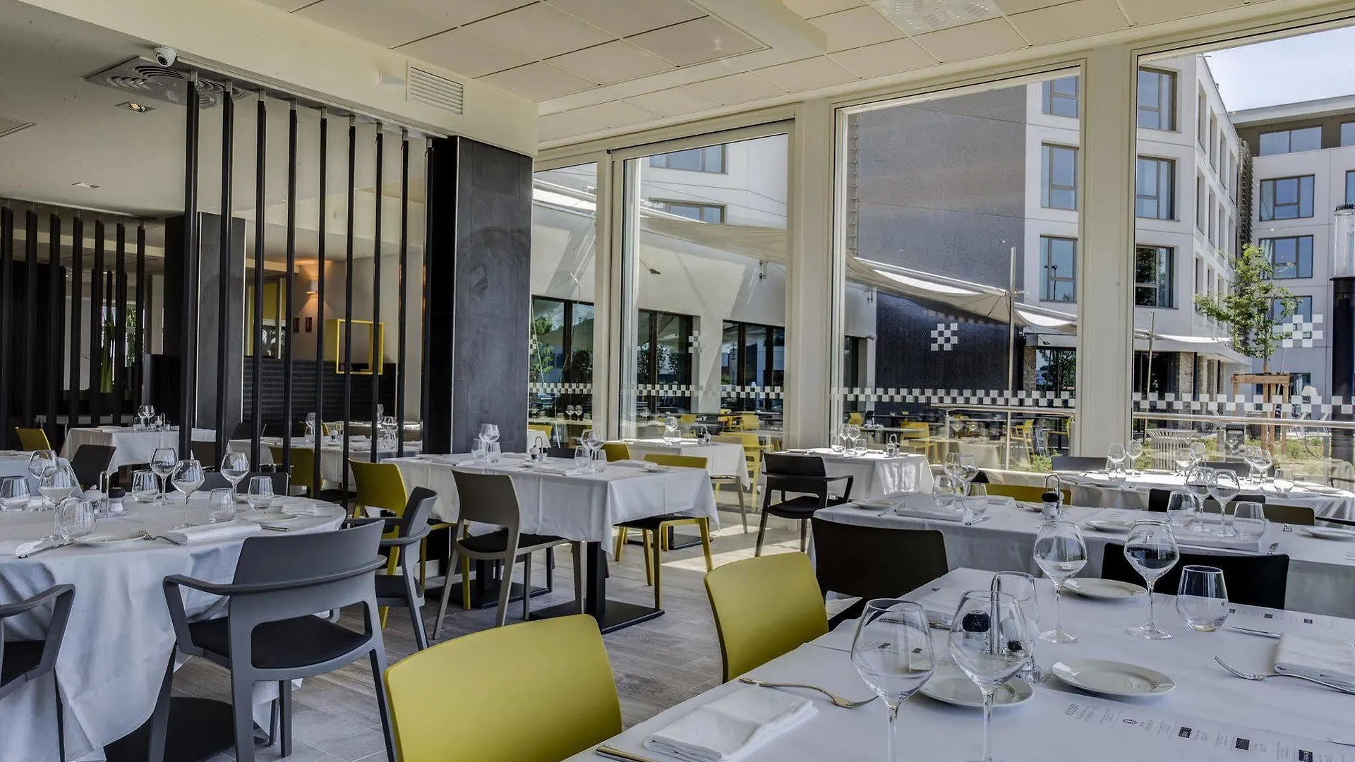 Hotel Parkest Genas 3*,